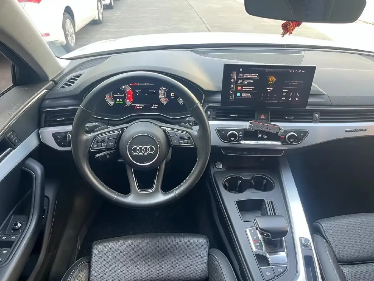 2020 Audi A4L 2.0T 190HP L4 7DCT,autocango,china used car exporter,china ev exporter,chinese used car exporter,chinese used ev exporter