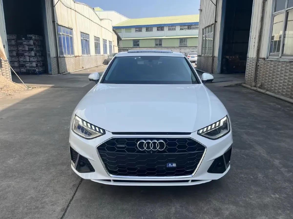 2020 Audi A4L 2.0T 190HP L4 7DCT,autocango,china used car exporter,china ev exporter,chinese used car exporter,chinese used ev exporter