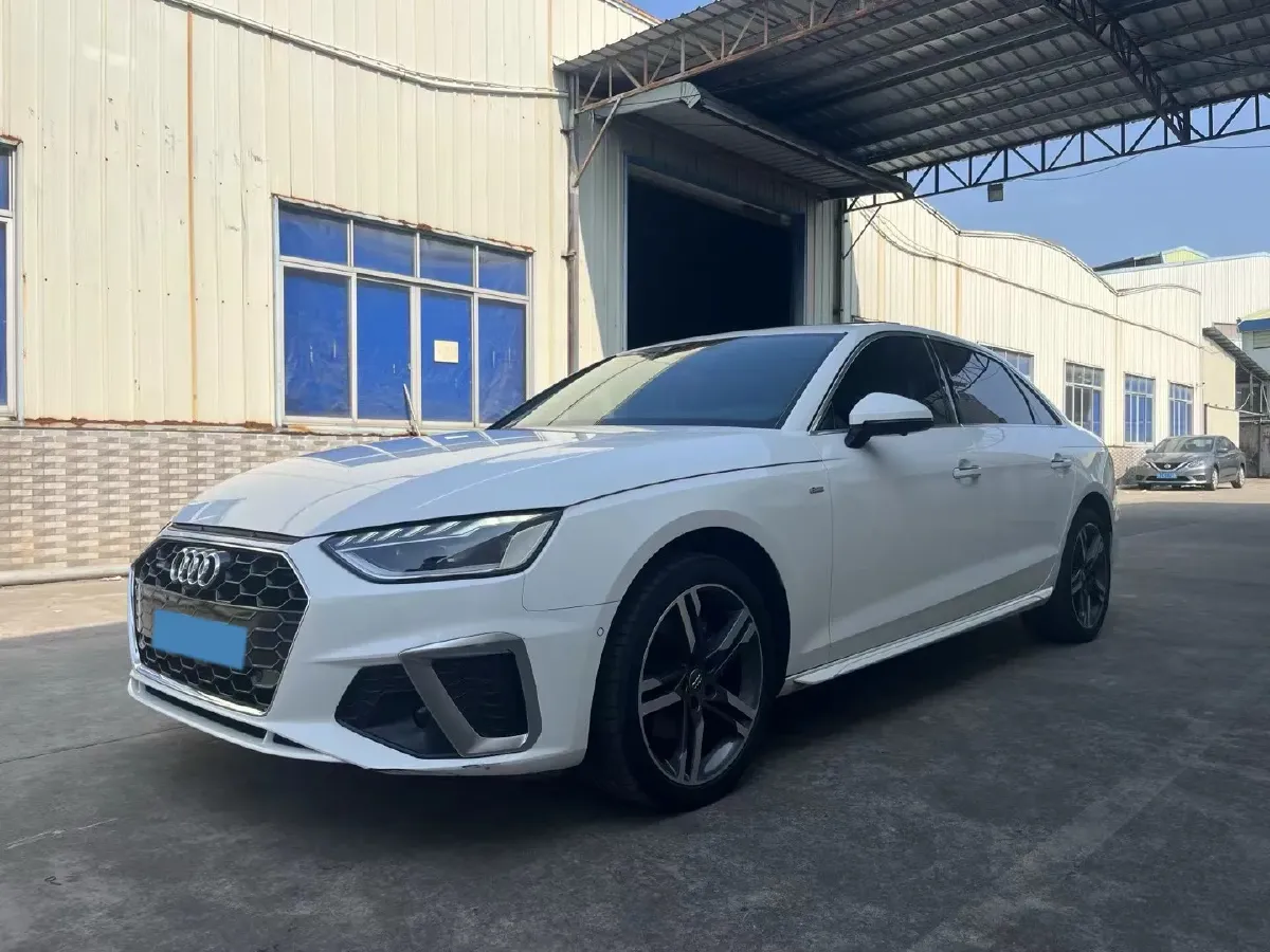 2020 Audi A4L 2.0T 190HP L4 7DCT,autocango,china used car exporter,china ev exporter,chinese used car exporter,chinese used ev exporter