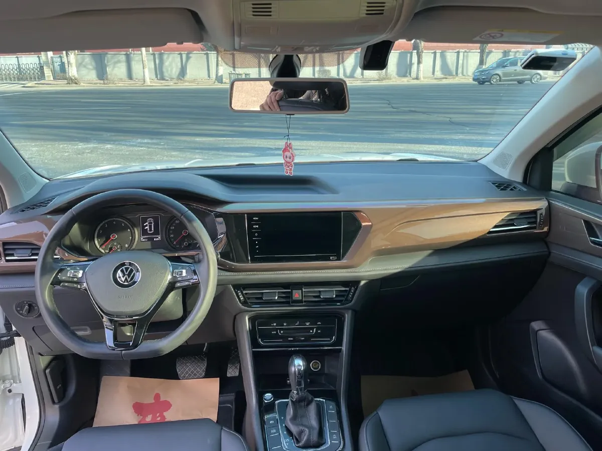 2021 Volkswagen Tharu 1.4T 150HP L4 7DCT,autocango,china used car exporter,china ev exporter,chinese used car exporter,chinese used ev exporter