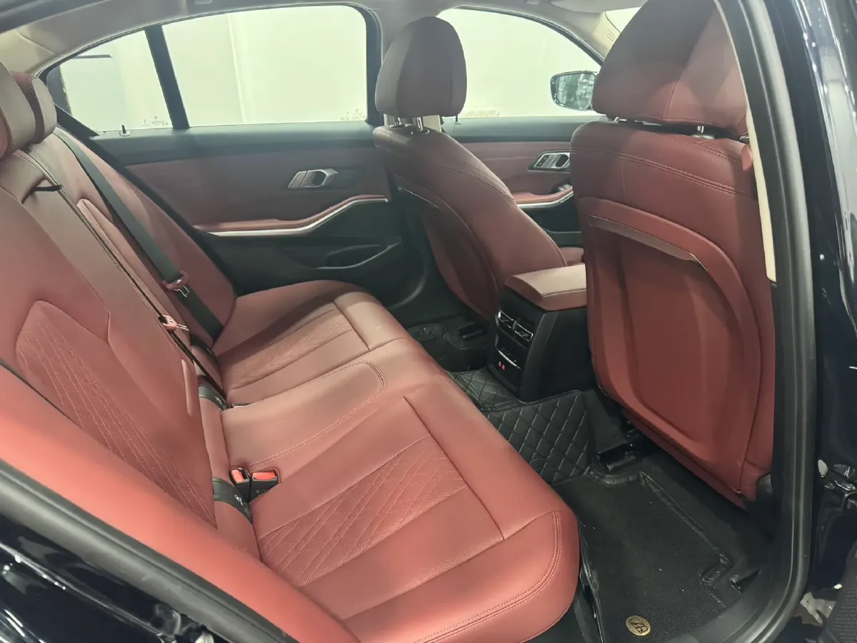 2025 BMW 3 Series 2.0T 184HP L4 8AT,autocango,china used car exporter,china ev exporter,chinese used car exporter,chinese used ev exporter