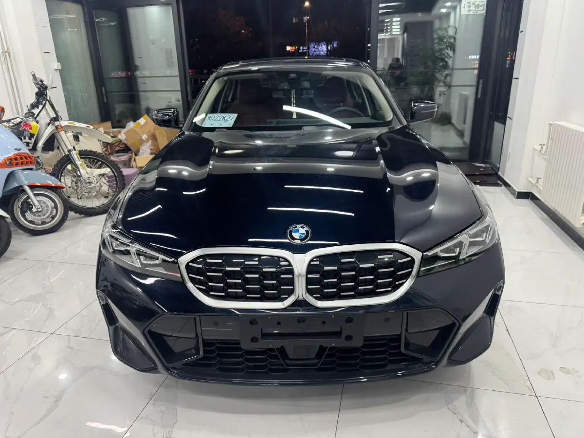 2025 BMW 3 Series 2.0T 184HP L4 8AT,autocango,china used car exporter,china ev exporter,chinese used car exporter,chinese used ev exporter