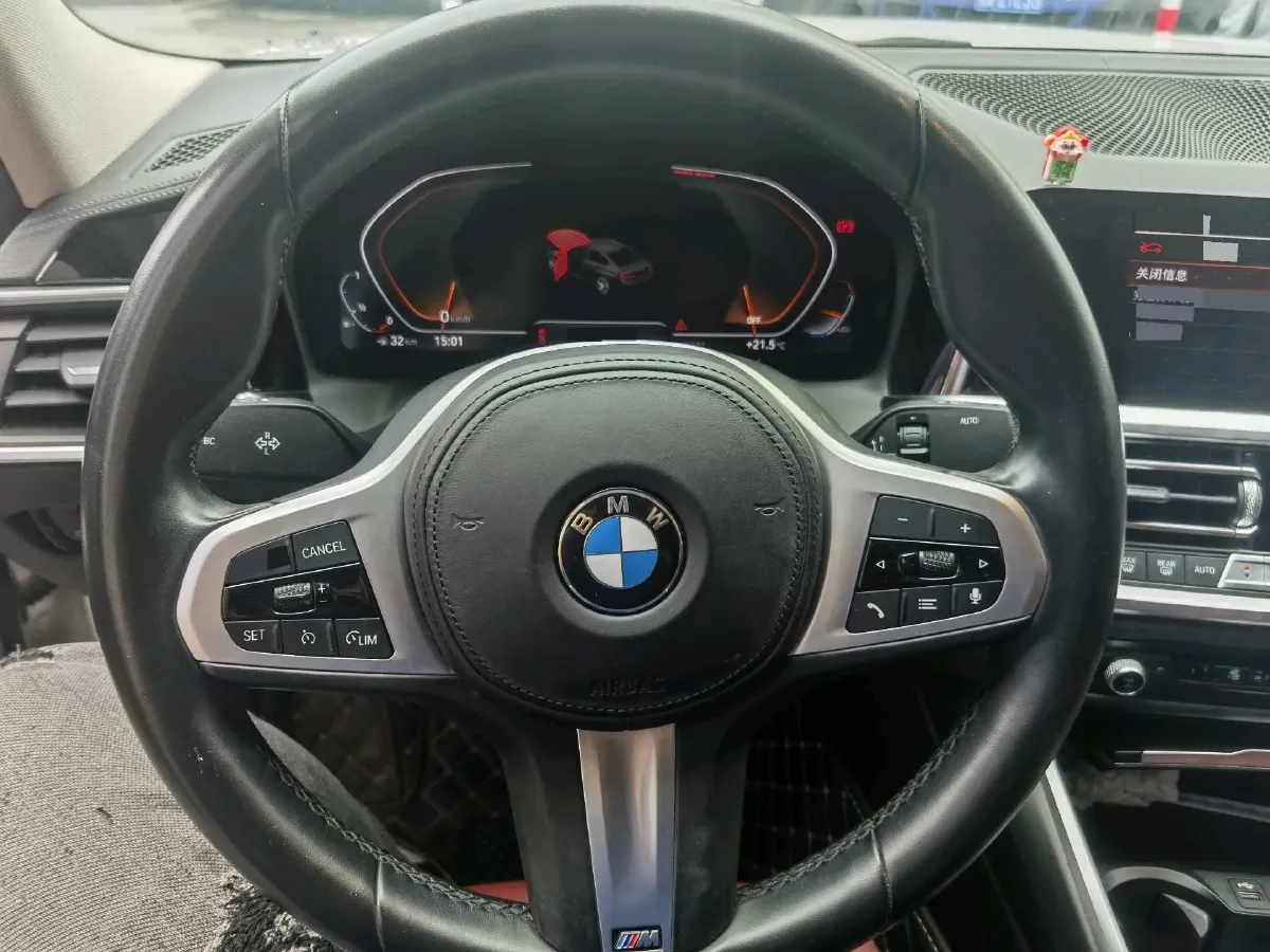 2022 BMW 3 Series 2.0T 156HP L4 8AT,autocango,china used car exporter,china ev exporter,chinese used car exporter,chinese used ev exporter