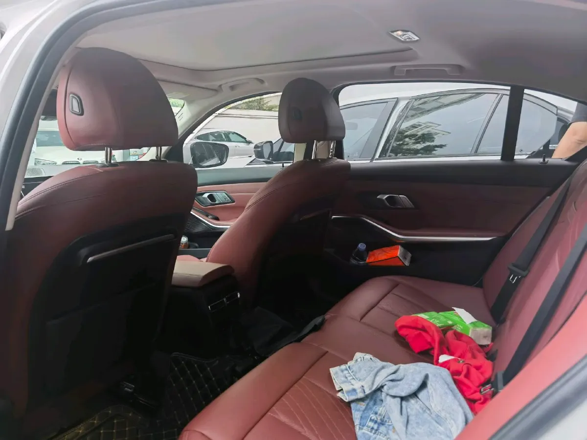 2022 BMW 3 Series 2.0T 156HP L4 8AT,autocango,china used car exporter,china ev exporter,chinese used car exporter,chinese used ev exporter