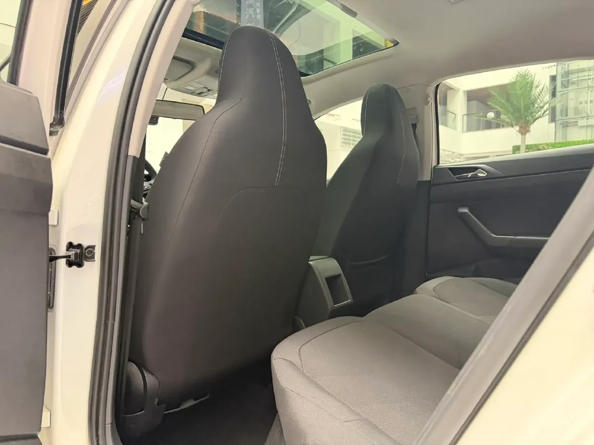 2021 Bestune T55 1.5T 169HP L4 7DCT,autocango,china used car exporter,china ev exporter,chinese used car exporter,chinese used ev exporter