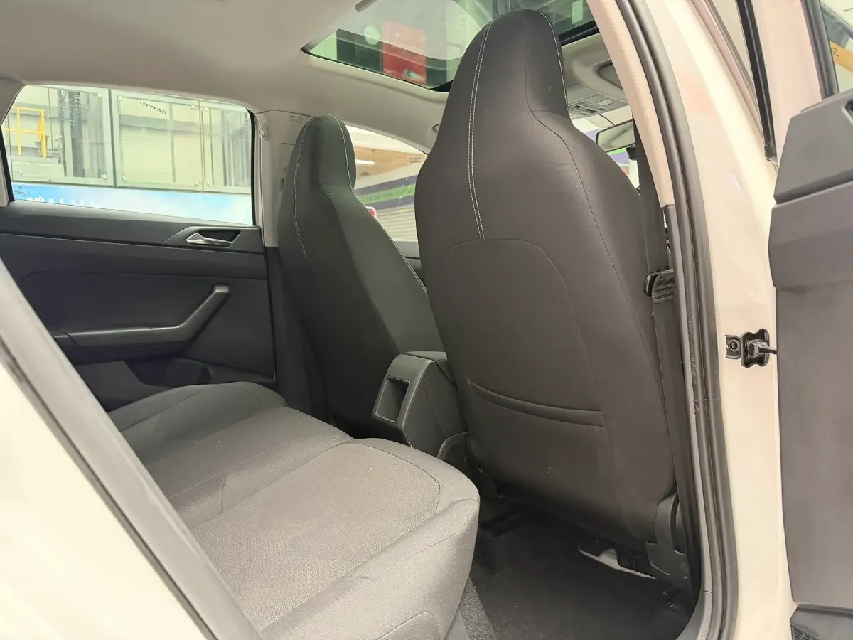 2021 Bestune T55 1.5T 169HP L4 7DCT,autocango,china used car exporter,china ev exporter,chinese used car exporter,chinese used ev exporter