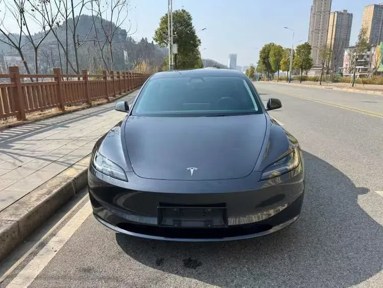 2025 Tesla Model 3 BEV,autocango,china used car exporter,china ev exporter,chinese used car exporter,chinese used ev exporter