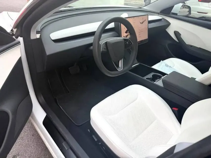 2025 Tesla Model 3 BEV,autocango,china used car exporter,china ev exporter,chinese used car exporter,chinese used ev exporter