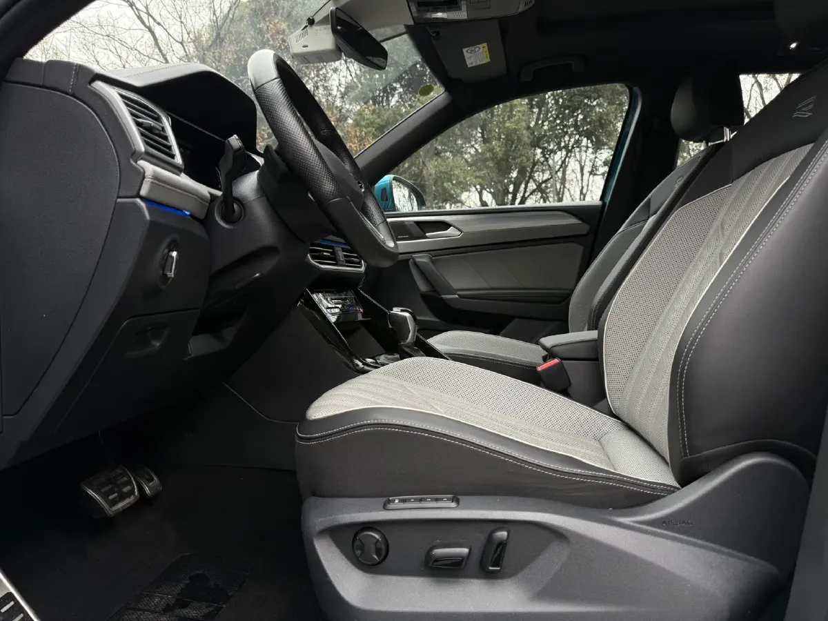 2023 Volkswagen Tayron 2.0T 220HP L4 7DCT,autocango,china used car exporter,china ev exporter,chinese used car exporter,chinese used ev exporter