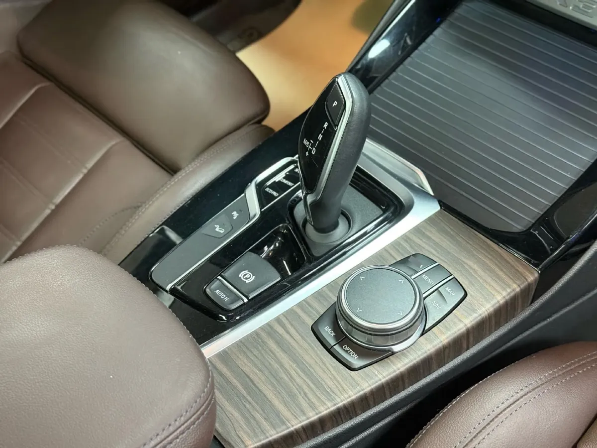 2020 BMW X3 2.0T 224HP L4 8AT,autocango,china used car exporter,china ev exporter,chinese used car exporter,chinese used ev exporter