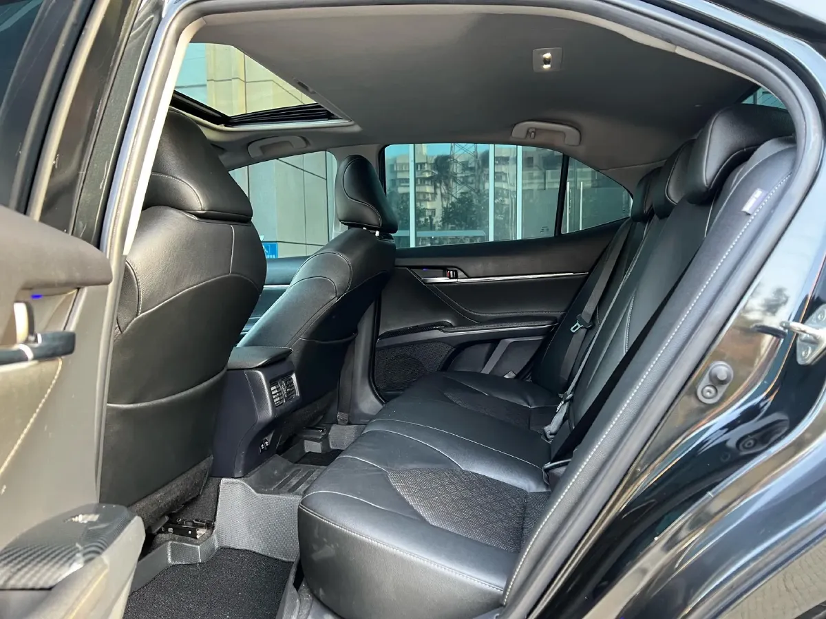 2019 Toyota Camry 2.5L 209HP L4 8AT,autocango,china used car exporter,china ev exporter,chinese used car exporter,chinese used ev exporter