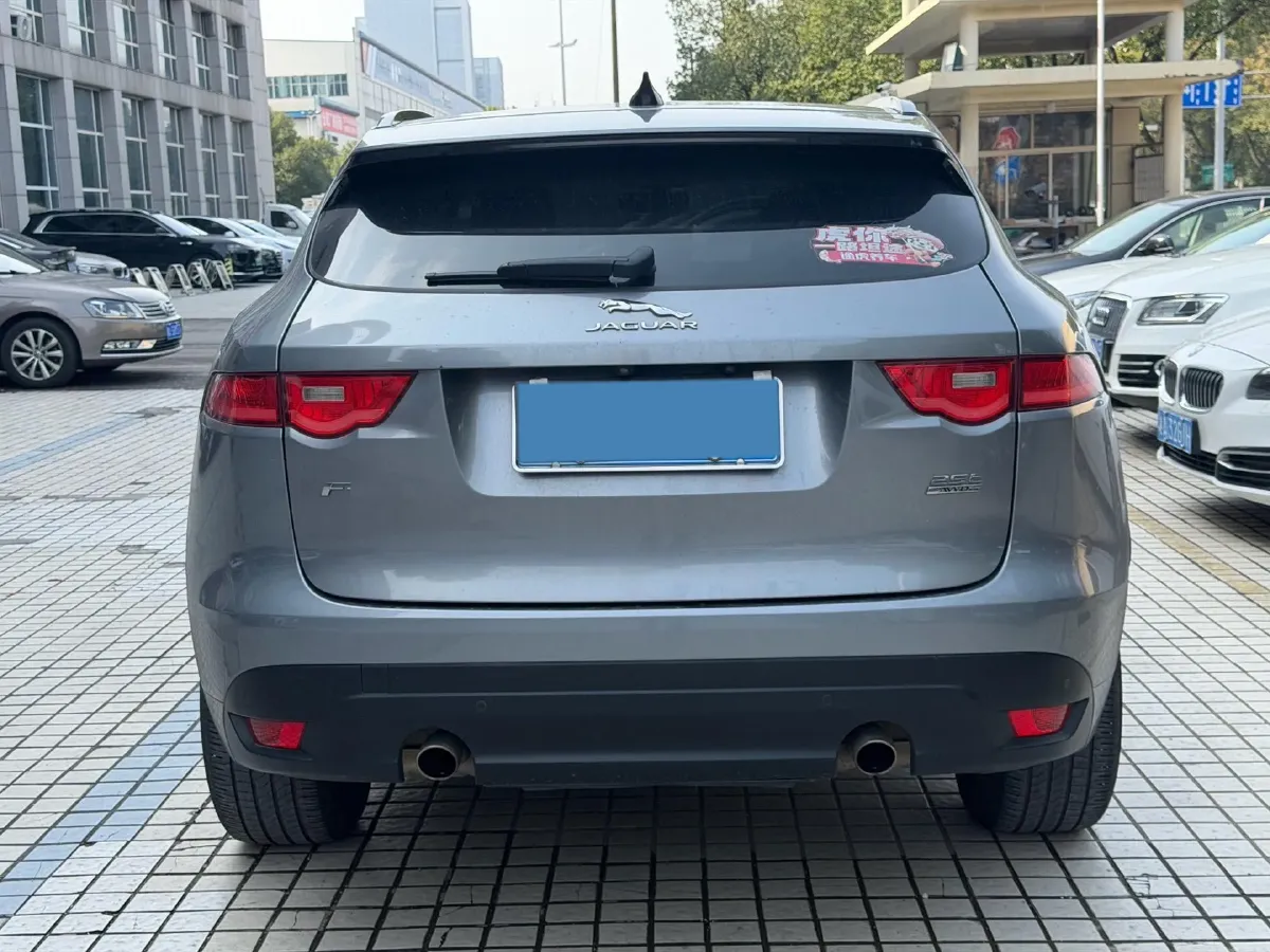 2020 Jaguar F-PACE 2.0T 250HP L4 8AT,autocango,china used car exporter,china ev exporter,chinese used car exporter,chinese used ev exporter