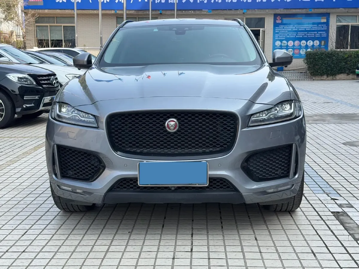 2020 Jaguar F-PACE 2.0T 250HP L4 8AT,autocango,china used car exporter,china ev exporter,chinese used car exporter,chinese used ev exporter