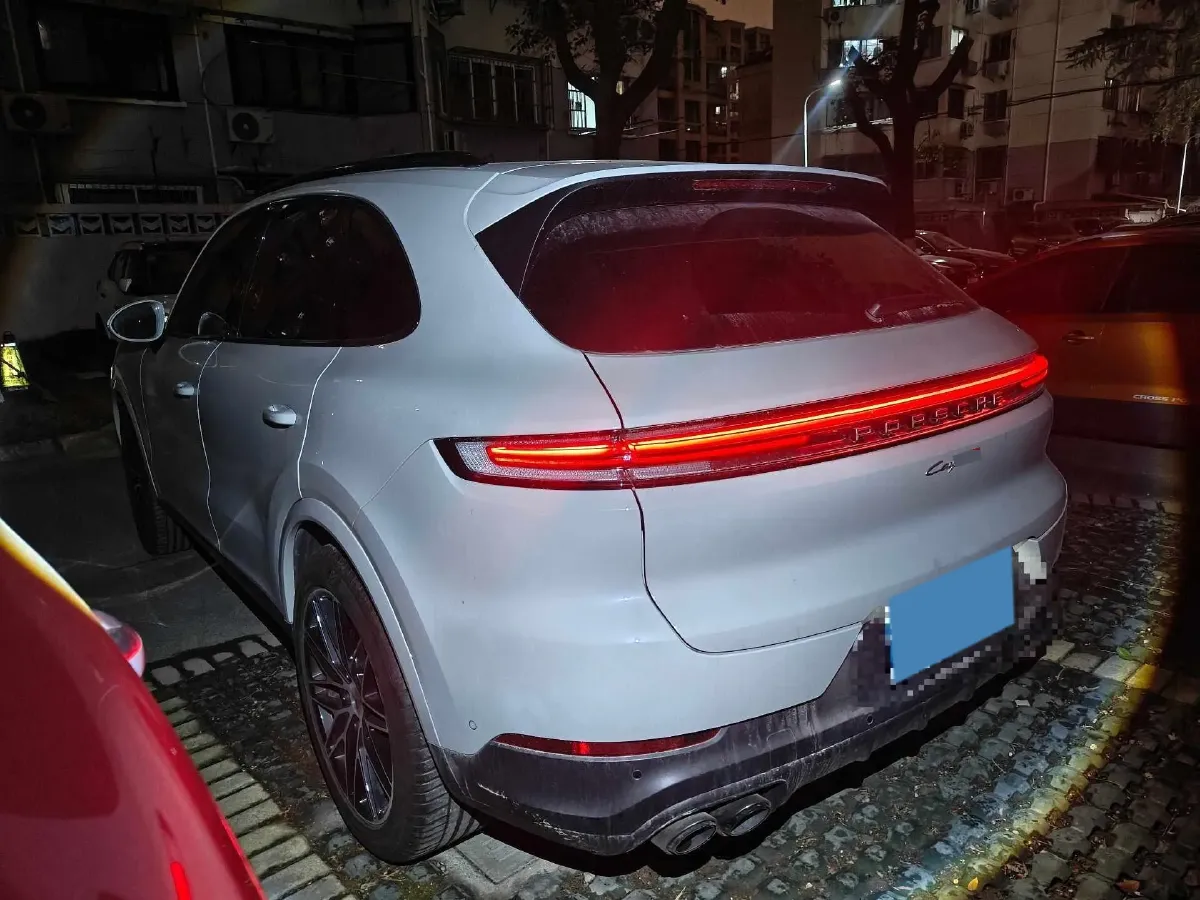 2025 Porsche Cayenne 3.0T 354HP V6 8AT,autocango,china used car exporter,china ev exporter,chinese used car exporter,chinese used ev exporter