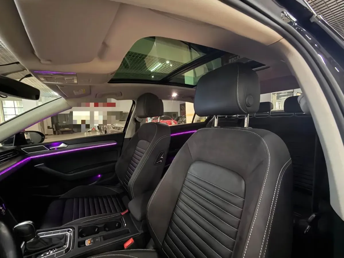 2020 Volkswagen Magotan 2.0T 186HP L4 7DCT,autocango,china used car exporter,china ev exporter,chinese used car exporter,chinese used ev exporter