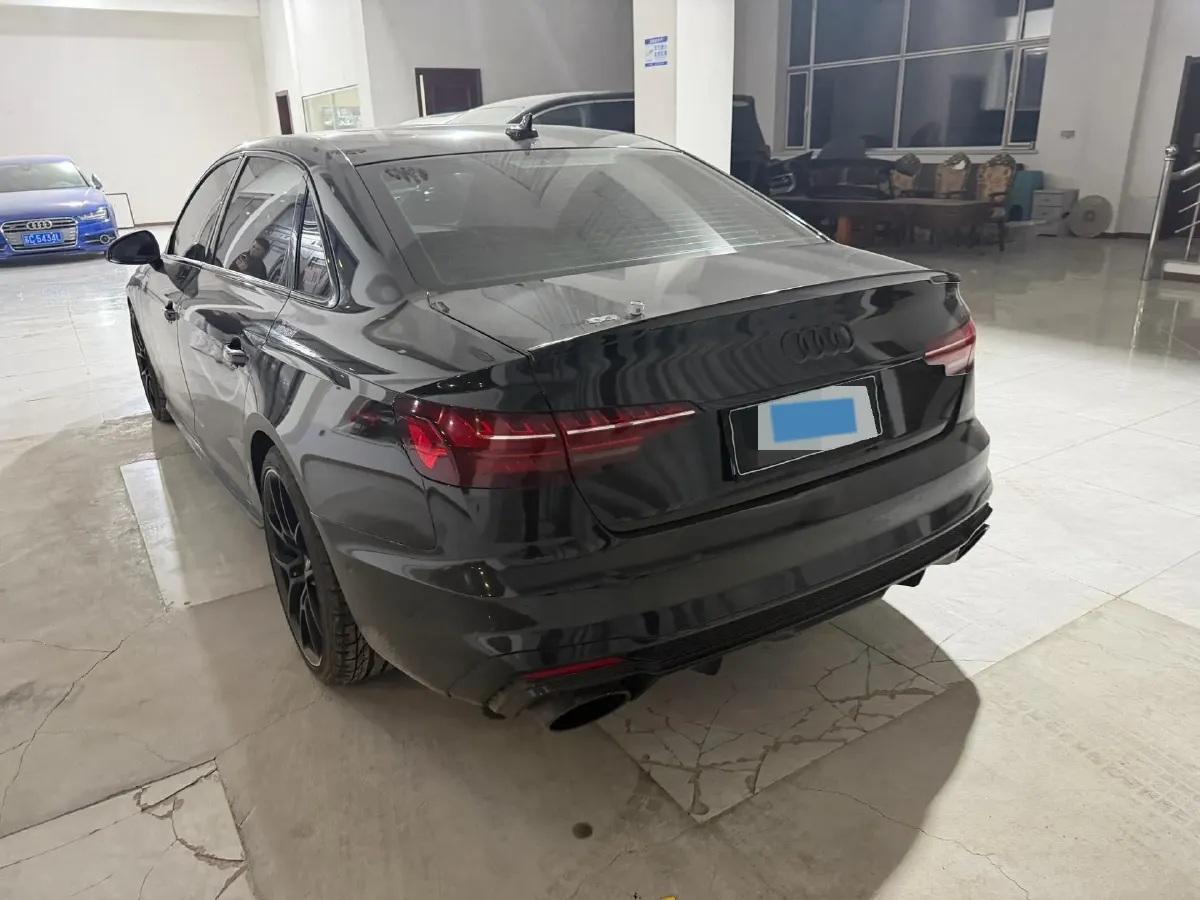 2020 Audi A4L 2.0T 190HP L4 7DCT,autocango,china used car exporter,china ev exporter,chinese used car exporter,chinese used ev exporter
