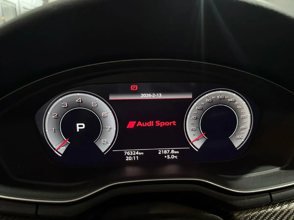 2020 Audi A4L 2.0T 190HP L4 7DCT,autocango,china used car exporter,china ev exporter,chinese used car exporter,chinese used ev exporter