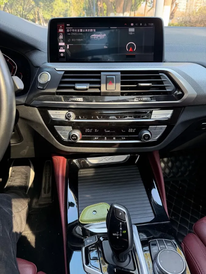 2021 BMW X4 2.0T 184HP L4 8AT,autocango,china used car exporter,china ev exporter,chinese used car exporter,chinese used ev exporter