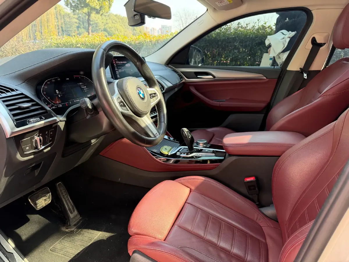 2021 BMW X4 2.0T 184HP L4 8AT,autocango,china used car exporter,china ev exporter,chinese used car exporter,chinese used ev exporter