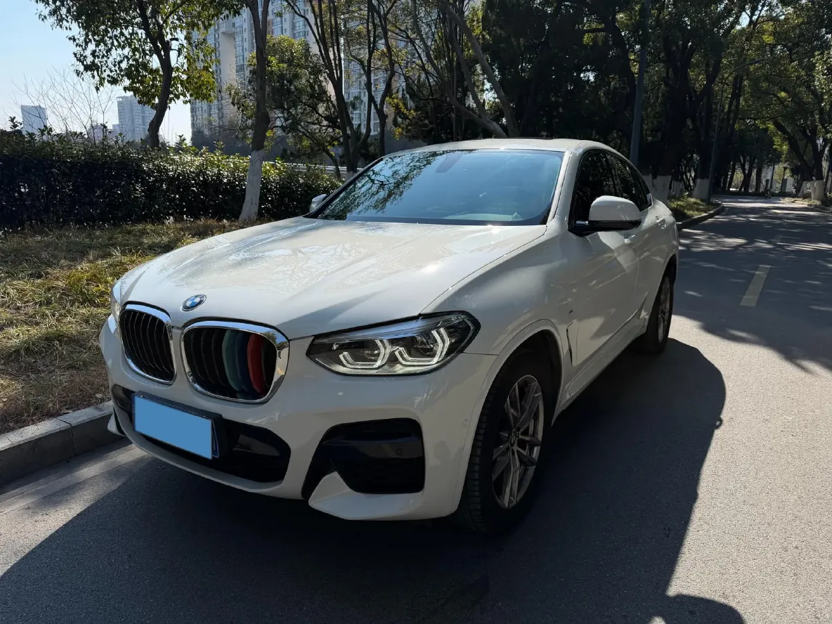 2021 BMW X4 2.0T 184HP L4 8AT,autocango,china used car exporter,china ev exporter,chinese used car exporter,chinese used ev exporter