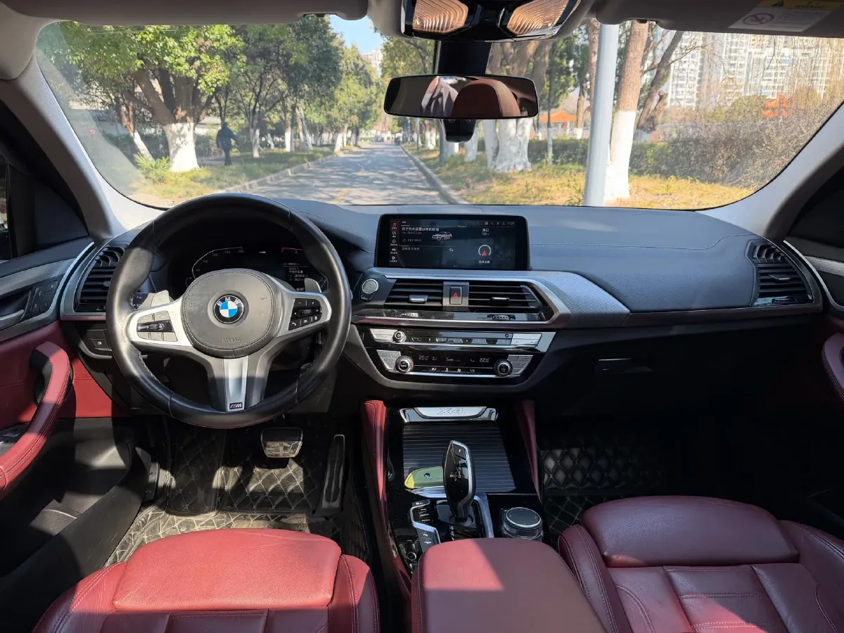 2021 BMW X4 2.0T 184HP L4 8AT,autocango,china used car exporter,china ev exporter,chinese used car exporter,chinese used ev exporter