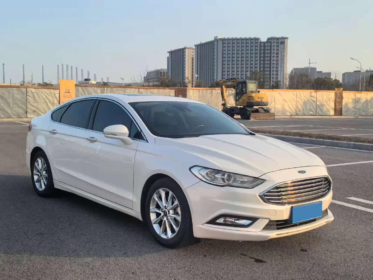 2017 Ford Mondeo 2.0T 204HP L4 6AT,autocango,china used car exporter,china ev exporter,chinese used car exporter,chinese used ev exporter