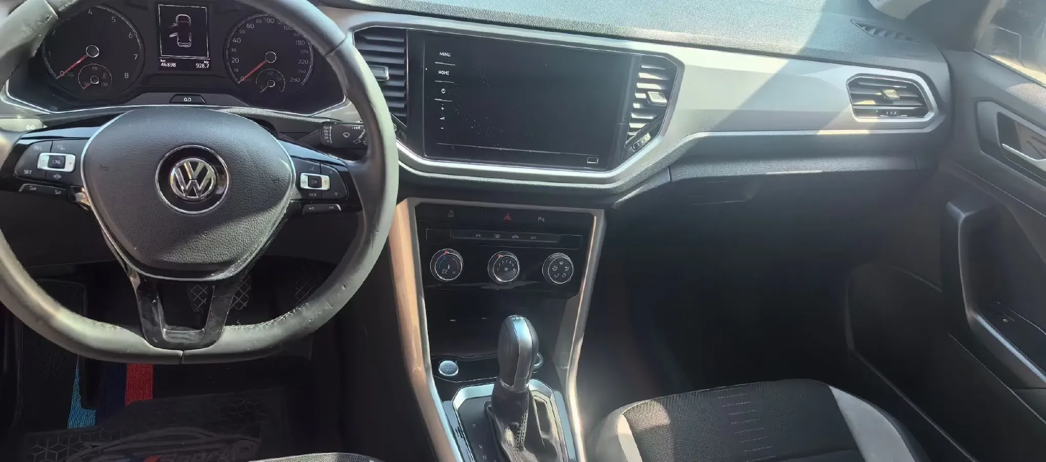 2020 Volkswagen T-Roc 1.4T 131HP L4 7DCT,autocango,china used car exporter,china ev exporter,chinese used car exporter,chinese used ev exporter