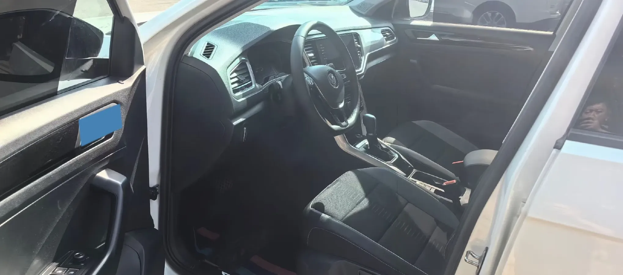 2020 Volkswagen T-Roc 1.4T 131HP L4 7DCT,autocango,china used car exporter,china ev exporter,chinese used car exporter,chinese used ev exporter