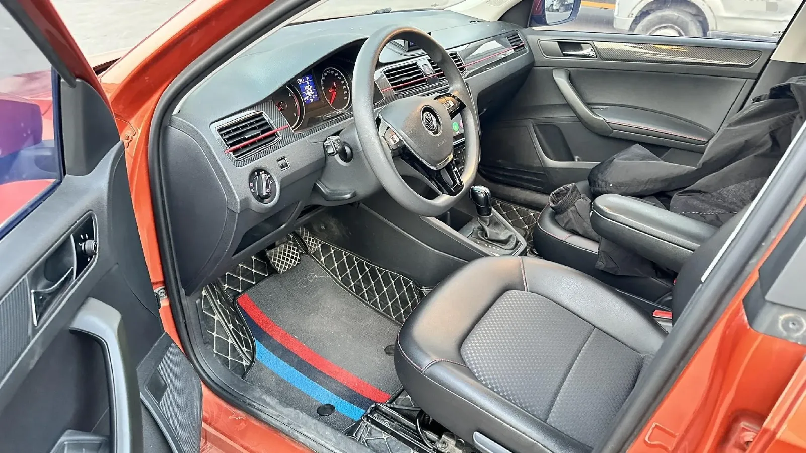 2017 Volkswagen Santana 1.6L 110HP L4 6AT,autocango,china used car exporter,china ev exporter,chinese used car exporter,chinese used ev exporter