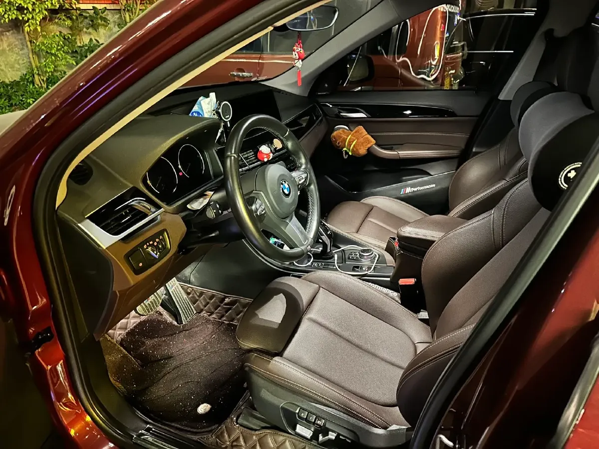 2021 BMW X1 2.0T 192HP L4 7DCT,autocango,china used car exporter,china ev exporter,chinese used car exporter,chinese used ev exporter