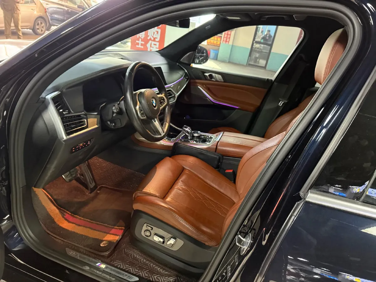 2020 BMW X7 3.0T 340HP L6 8AT,autocango,china used car exporter,china ev exporter,chinese used car exporter,chinese used ev exporter