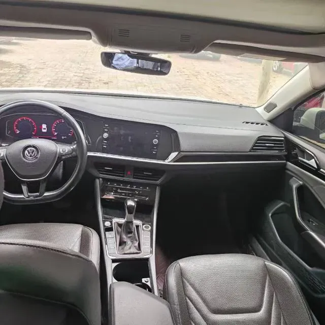 2019 Jeep Cherokee 2.0L 155HP L4 9AT,autocango,china used car exporter,china ev exporter,chinese used car exporter,chinese used ev exporter