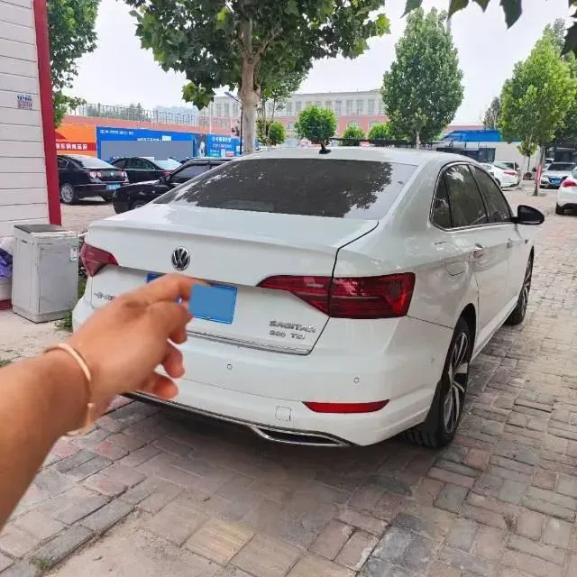 2019 Jeep Cherokee 2.0L 155HP L4 9AT,autocango,china used car exporter,china ev exporter,chinese used car exporter,chinese used ev exporter