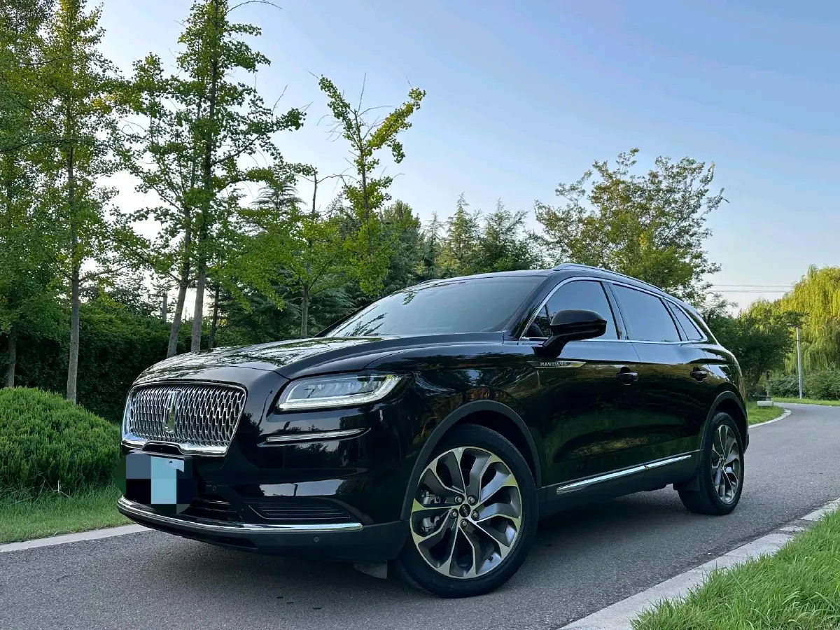 2021 Lincoln Nautilus 2.0T 245HP L4 8AT,autocango,china used car exporter,china ev exporter,chinese used car exporter,chinese used ev exporter