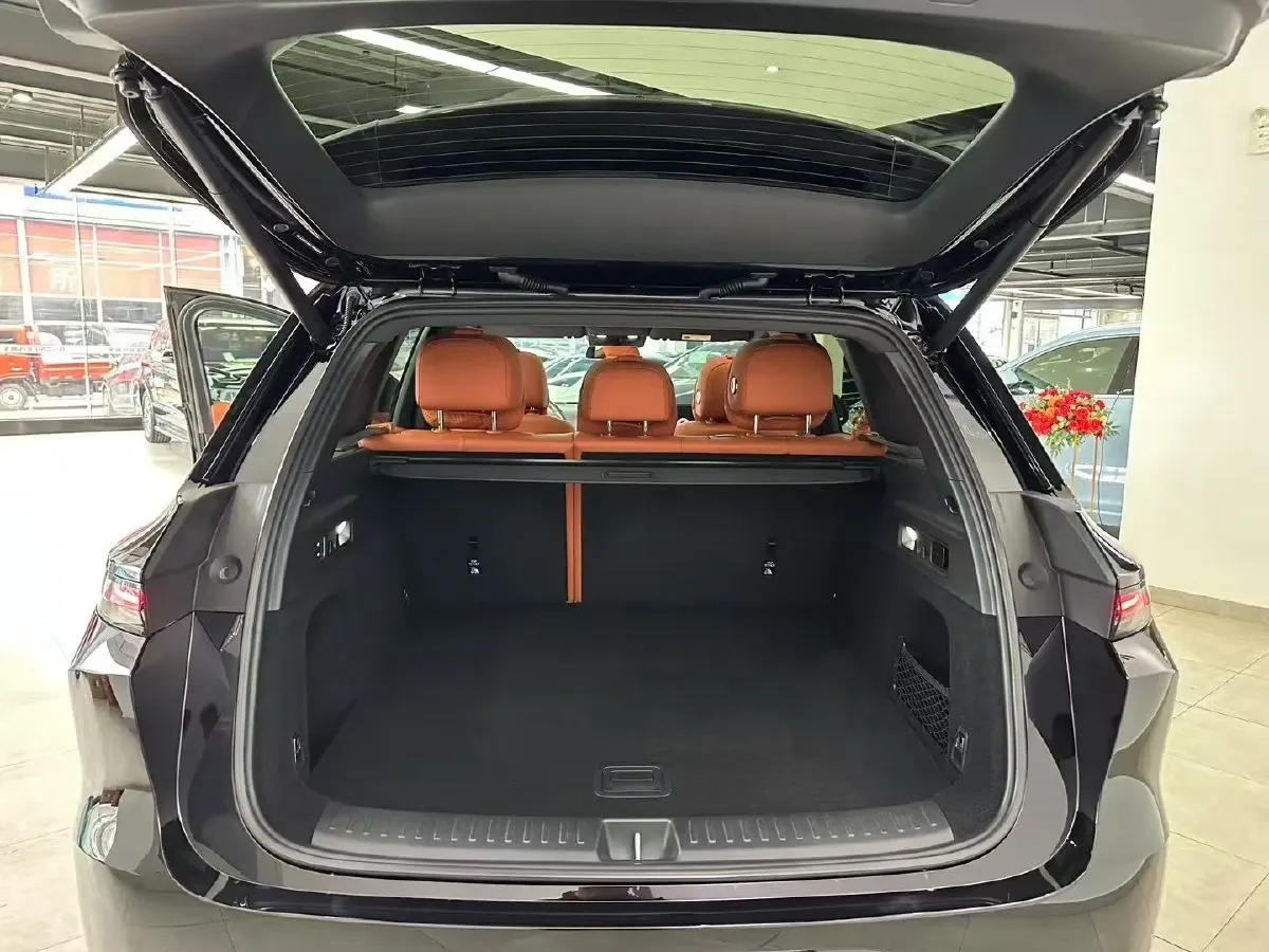 2025 Li L6 Range Extended 154HP L4 REEV,autocango,china used car exporter,china ev exporter,chinese used car exporter,chinese used ev exporter