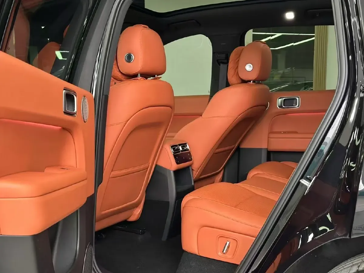 2025 Li L6 Range Extended 154HP L4 REEV,autocango,china used car exporter,china ev exporter,chinese used car exporter,chinese used ev exporter