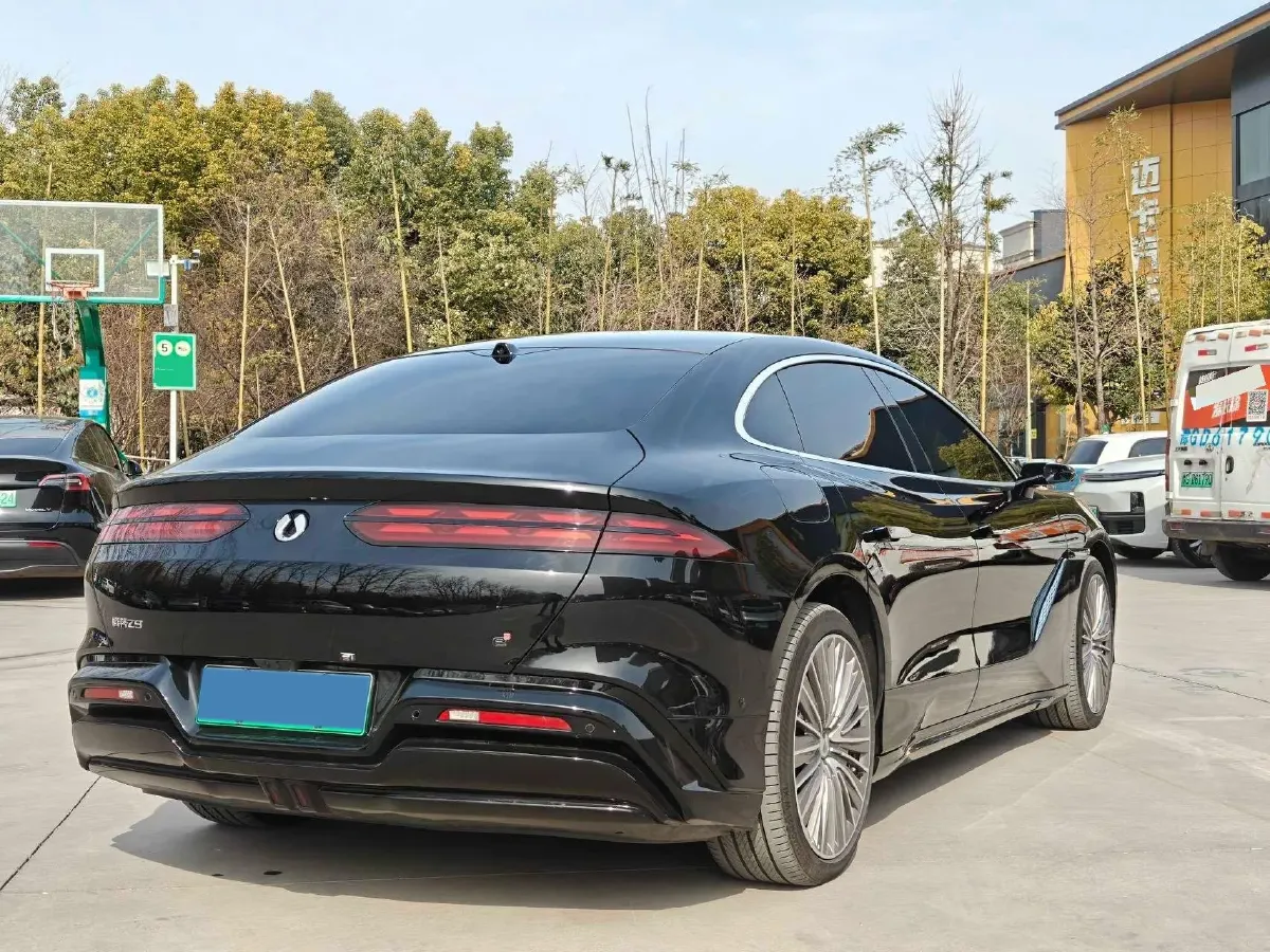 2024 Denza DenzaZ9 2.0T 207HP L4 E-CVT PHEV 38.5KWH,autocango,china used car exporter,china ev exporter,chinese used car exporter,chinese used ev exporter