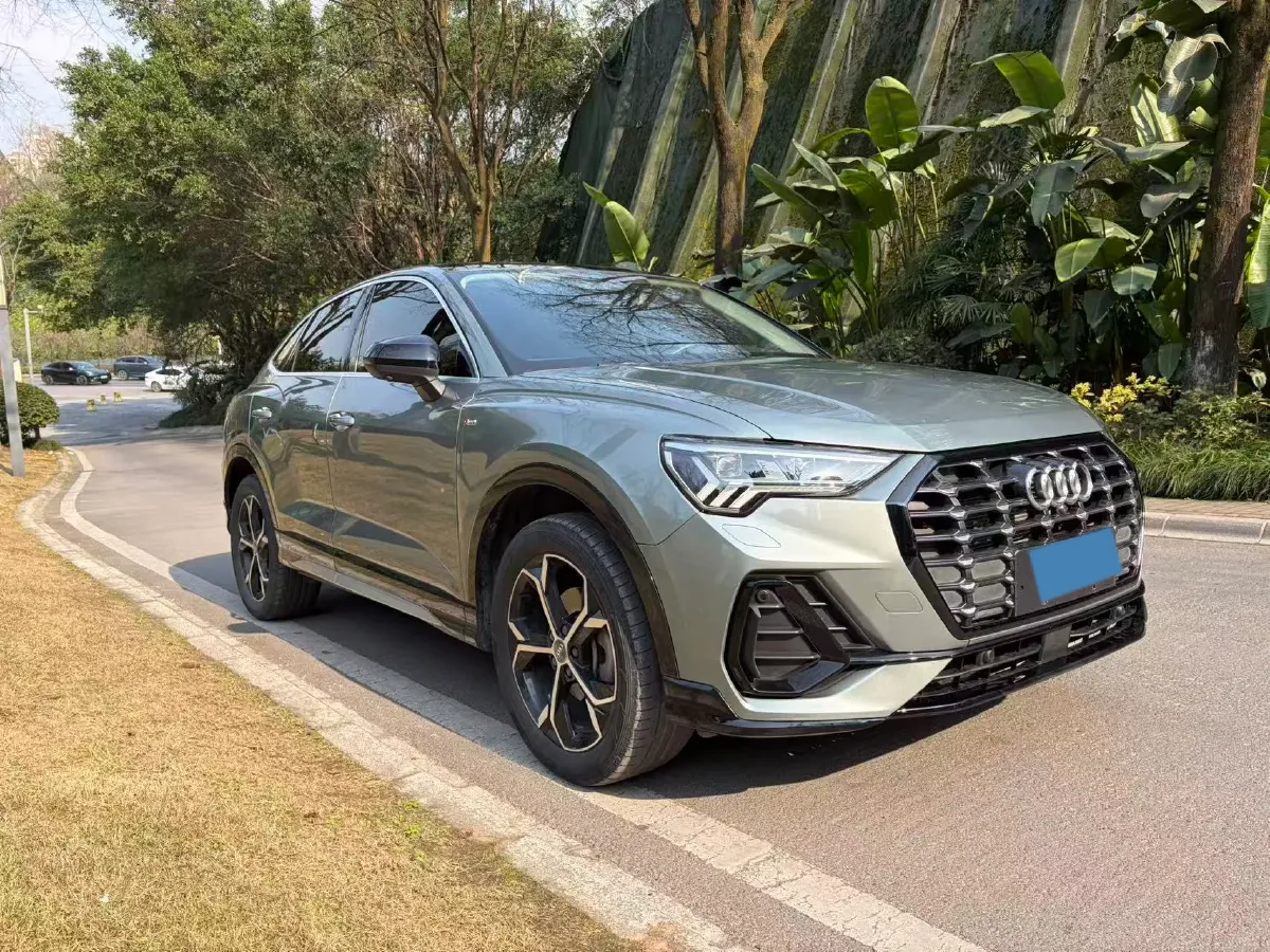 2020 Audi Q3 Sportback 2.0T 220HP L4 7DCT,autocango,china used car exporter,china ev exporter,chinese used car exporter,chinese used ev exporter