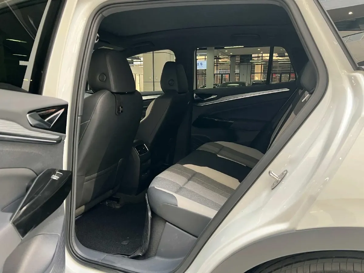 2022 Volkswagen ID.4 Crozz BEV 55.7KWH,autocango,china used car exporter,china ev exporter,chinese used car exporter,chinese used ev exporter