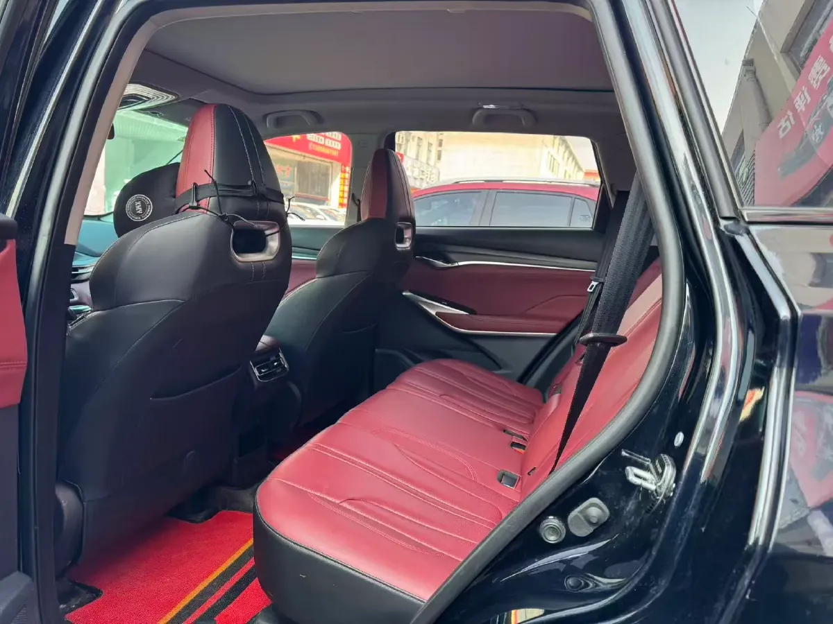 2021 ChangAn CS75 Plus 2.0T 233HP L4 8AT,autocango,china used car exporter,china ev exporter,chinese used car exporter,chinese used ev exporter