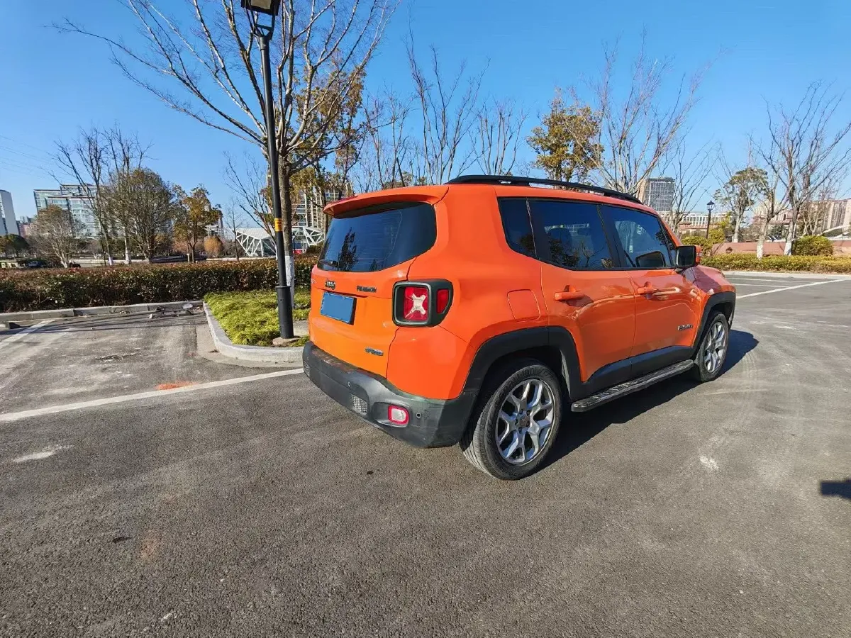 2018 Jeep Renegade 1.4T 150HP L4 7DCT,autocango,china used car exporter,china ev exporter,chinese used car exporter,chinese used ev exporter