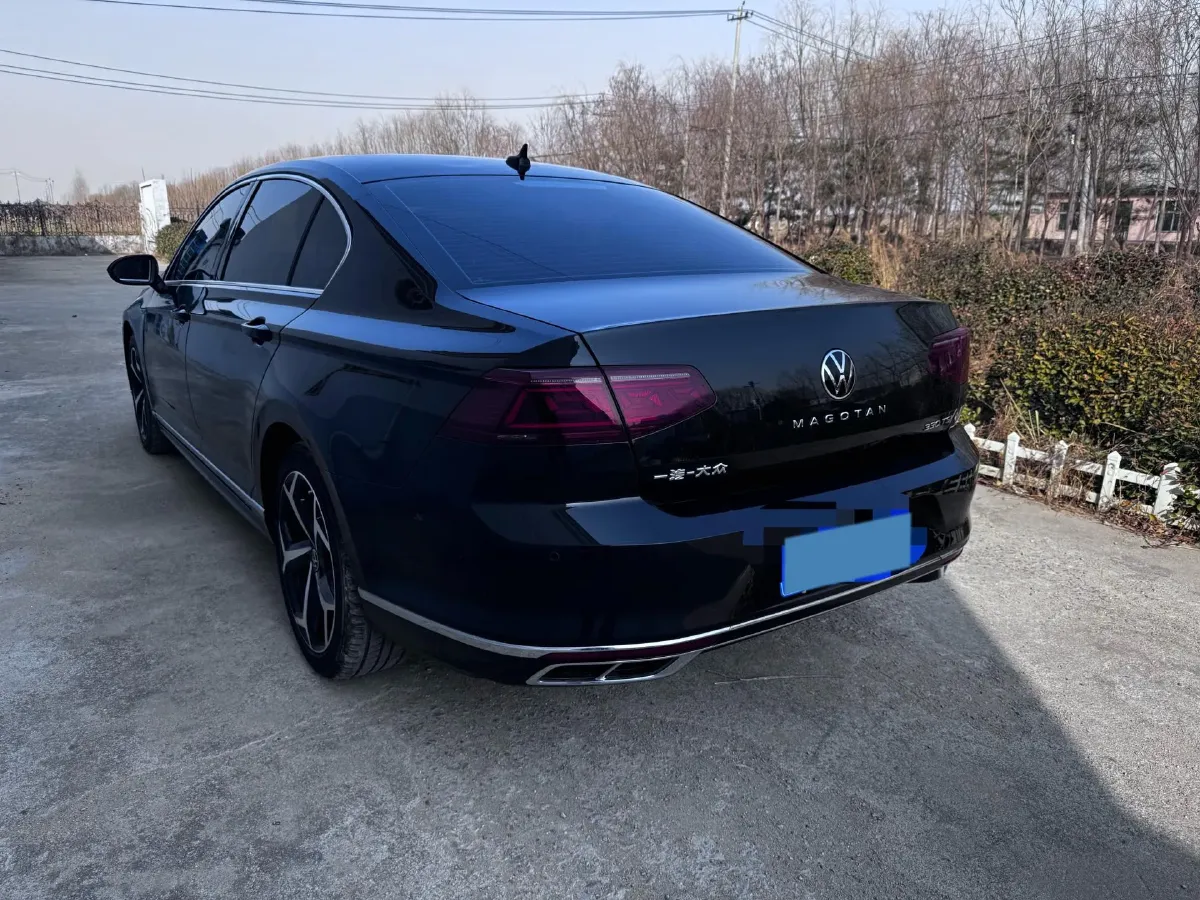 2020 Volkswagen Magotan 2.0T 186HP L4 7DCT,autocango,china used car exporter,china ev exporter,chinese used car exporter,chinese used ev exporter