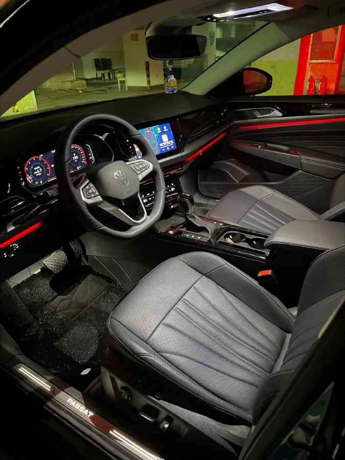 2025 Volkswagen Passat 2.0T 220HP L4 7DCT,autocango,china used car exporter,china ev exporter,chinese used car exporter,chinese used ev exporter