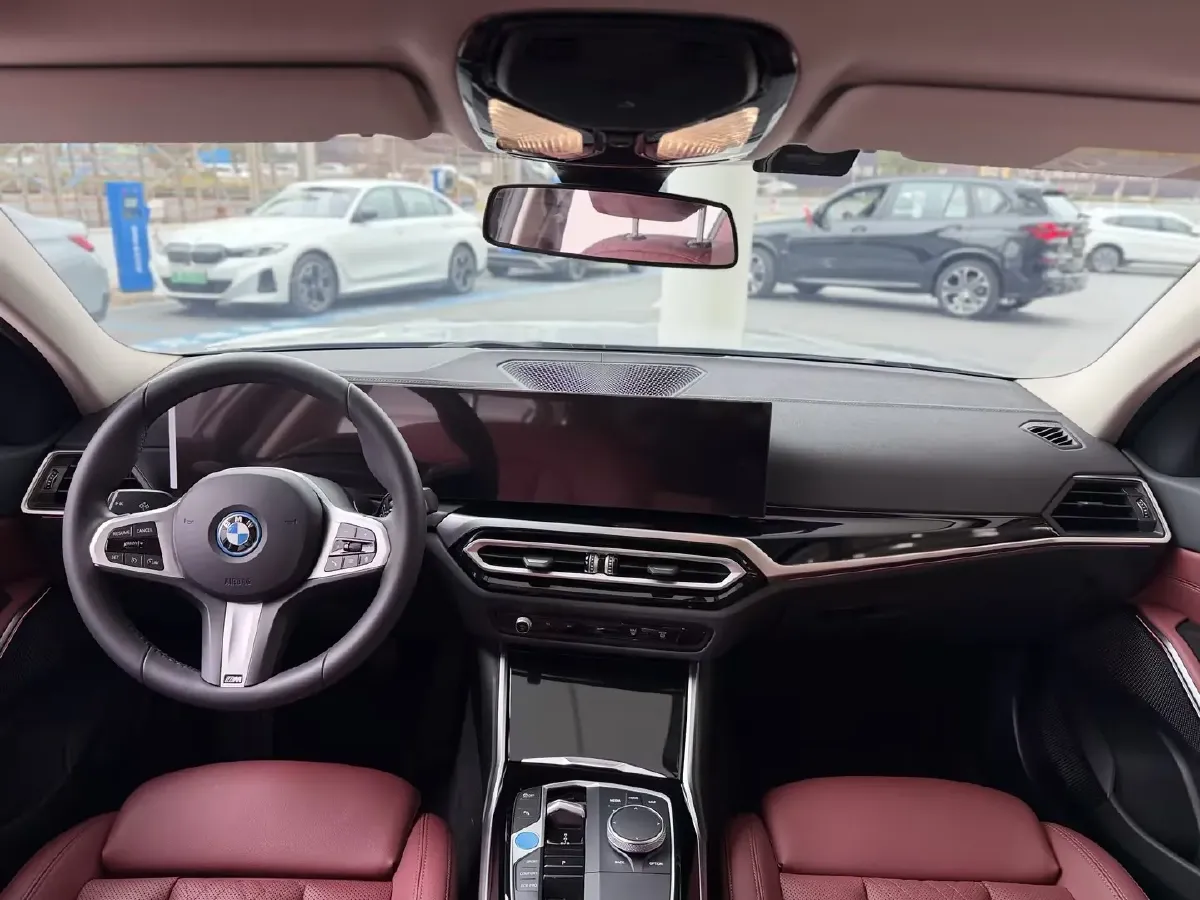 2024 BMW i3 BEV 70KWH,autocango,china used car exporter,china ev exporter,chinese used car exporter,chinese used ev exporter