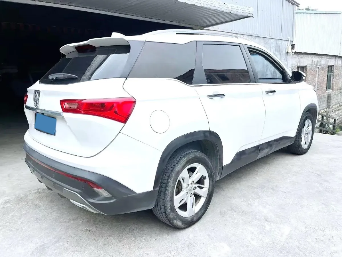 2018 BaoJun 530 1.5T 150HP L4 6DCT,autocango,china used car exporter,china ev exporter,chinese used car exporter,chinese used ev exporter