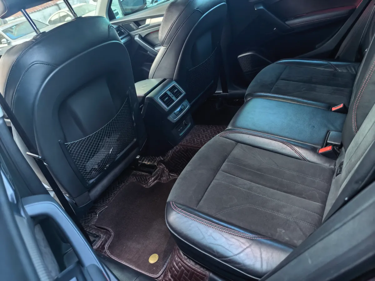 2020 Audi Q5L 2.0T 252HP L4 7DCT,autocango,china used car exporter,china ev exporter,chinese used car exporter,chinese used ev exporter