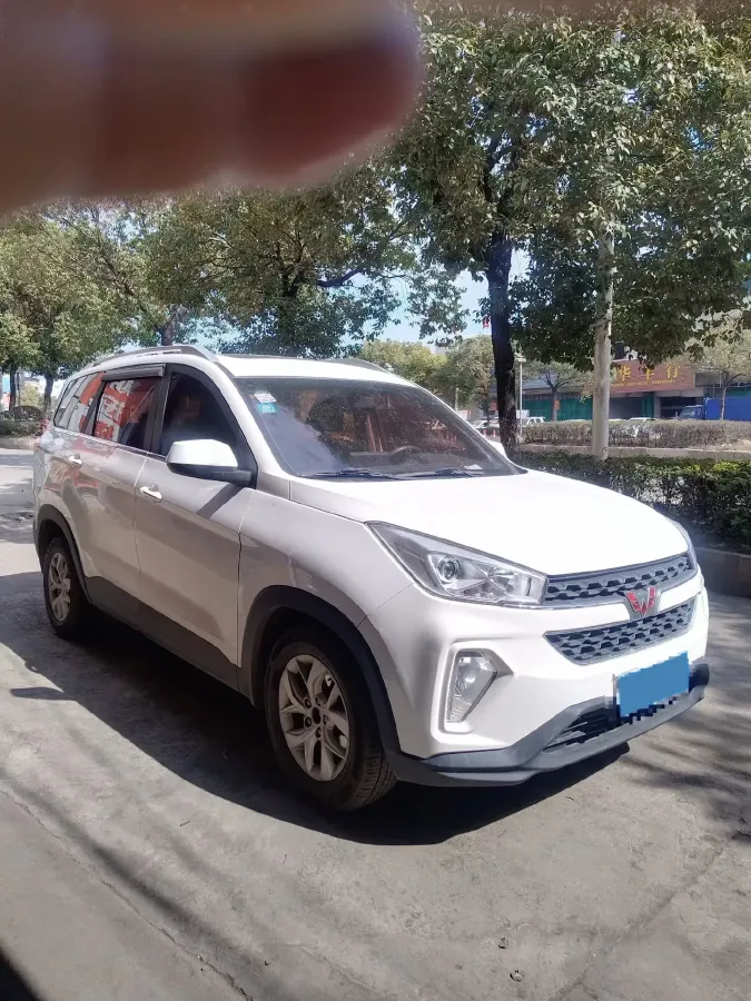2018 WuLing HongGuang S3 1.5L 112HP L4 6MT,autocango,china used car exporter,china ev exporter,chinese used car exporter,chinese used ev exporter