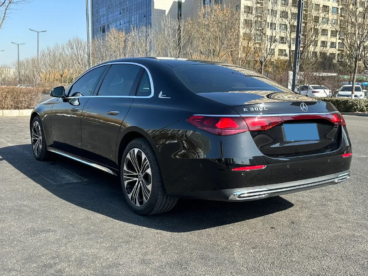 2025 Mercedes-Benz E Class 2.0T 258HP L4 9AT,autocango,china used car exporter,china ev exporter,chinese used car exporter,chinese used ev exporter