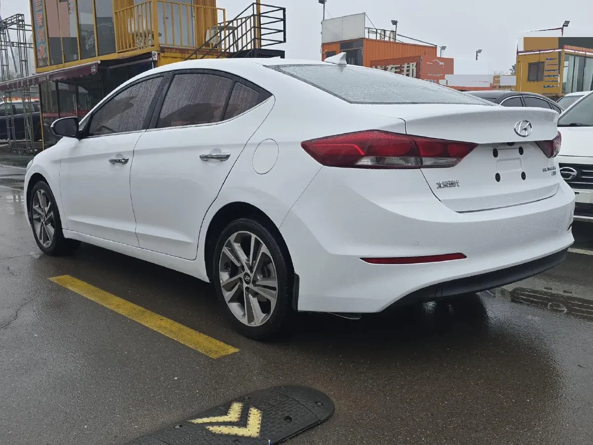 2016 Hyundai Elantra 1.6L 130HP L4 6AT,autocango,china used car exporter,china ev exporter,chinese used car exporter,chinese used ev exporter
