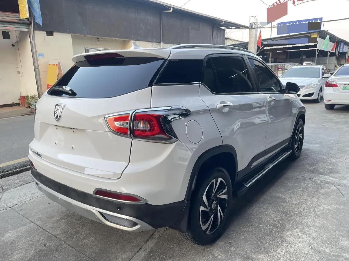 2017 HaiMa S5 Young Edition 1.6L 122HP L4 5MT,autocango,china used car exporter,china ev exporter,chinese used car exporter,chinese used ev exporter